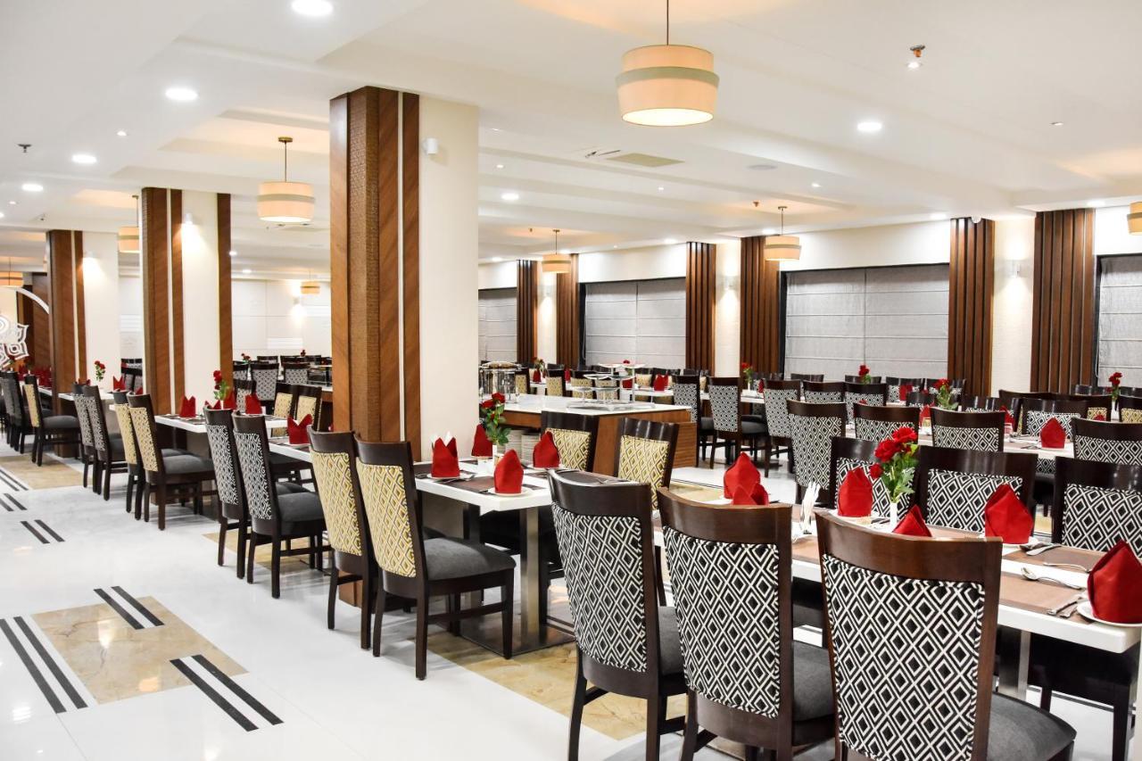 Hotel Platinum Shravasti Katra  Екстер'єр фото
