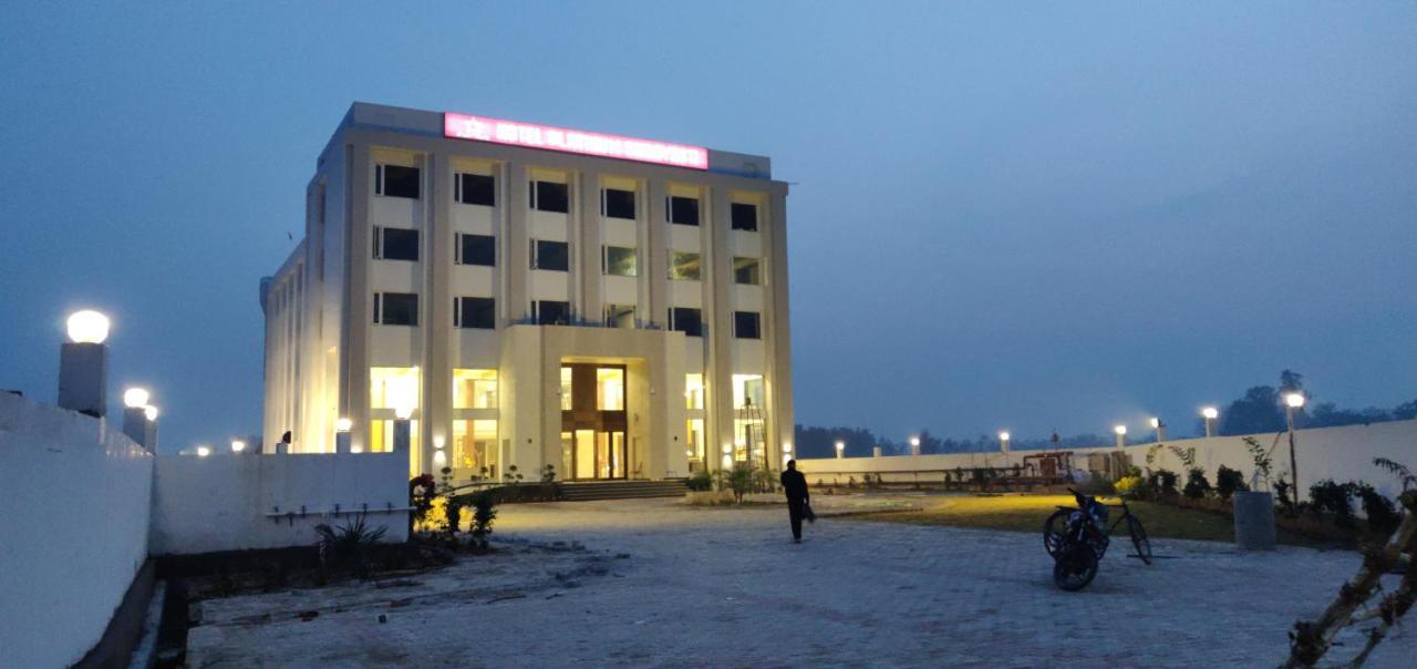 Hotel Platinum Shravasti Katra  Екстер'єр фото